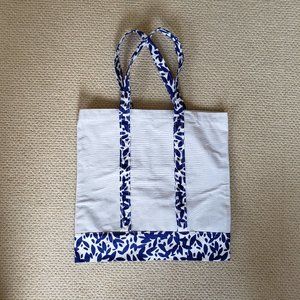 Oscar de la Renta canvas tote bag